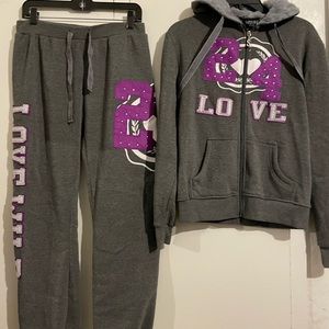 Sweatshirt & Pants Set